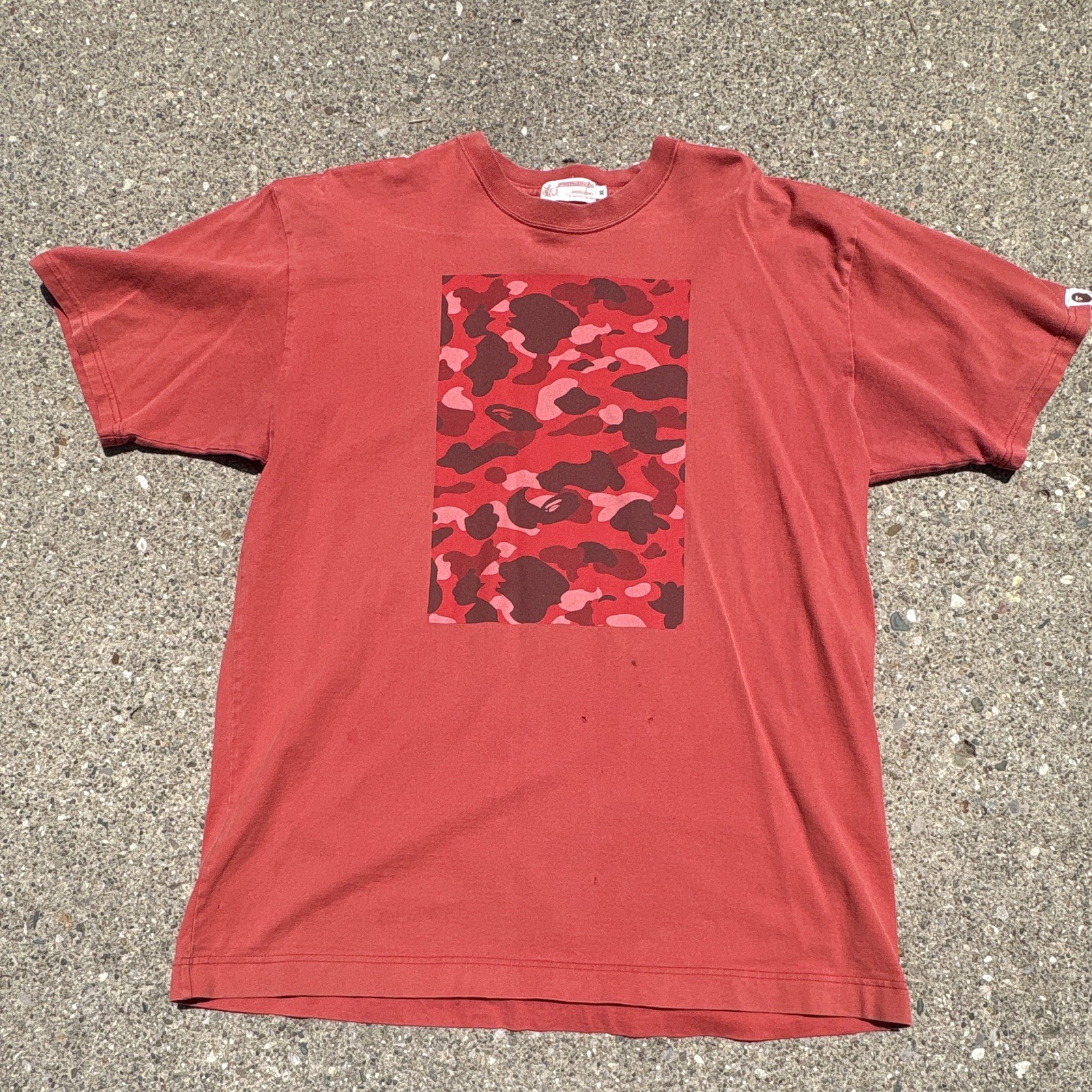 A Bathing Ape BAPE Men’s Red Camo Logo Short Sleeve Crew Neck T-Shirt XL