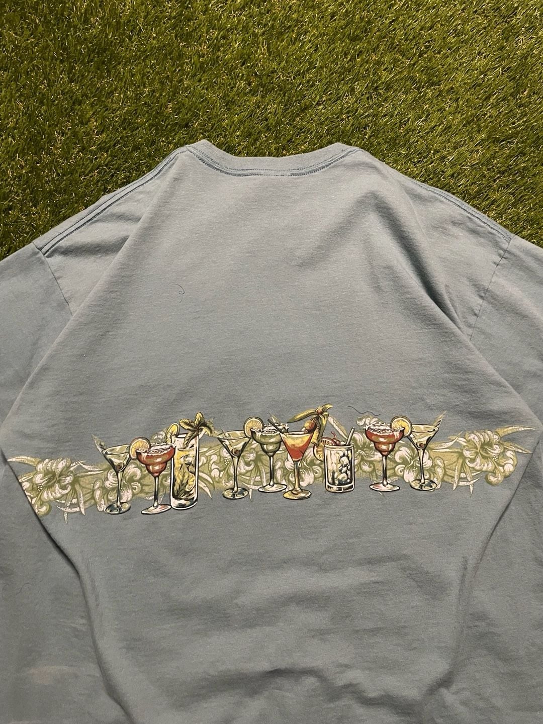 Y2K Gildan Ultra Cotton St. Maarten N.A. Tropical Cocktail Graphic T-Shirt
