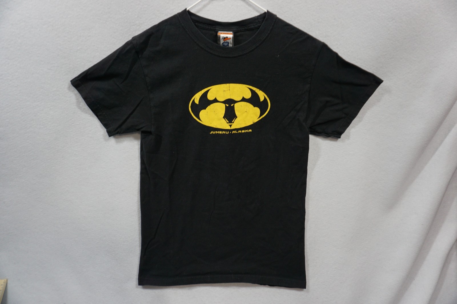 The Duck Company Juneau Alaska Mens Size S T-Shirt Black Graphic Short Sleeve