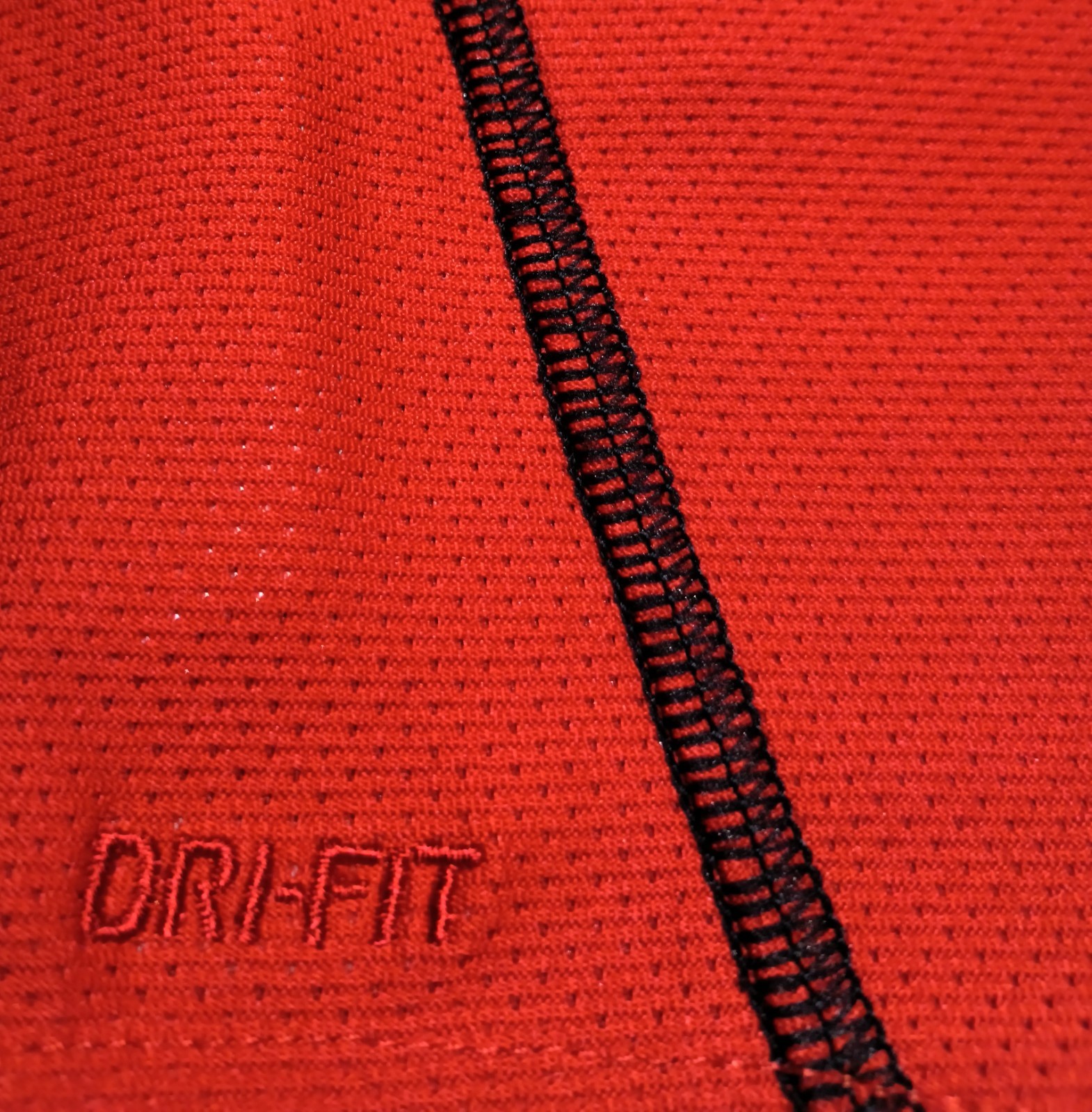 Nike Dri-FIT T-Shirt S Red Black Embroidered Logo Running Training Gym Top VGC