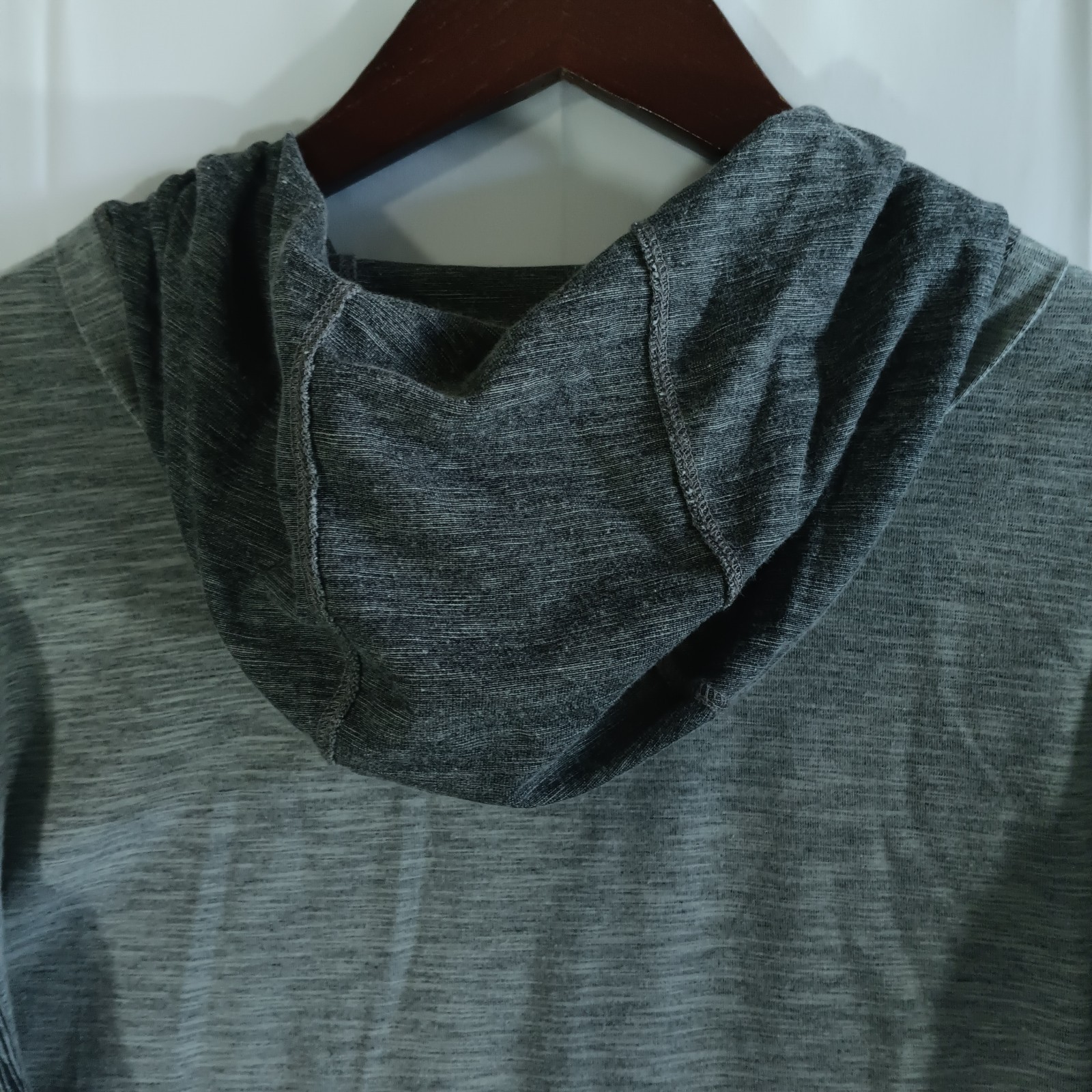 Nike Tee University of Florida Jumpman Air Jordan Mens XL Gray LongSleeve Hooded