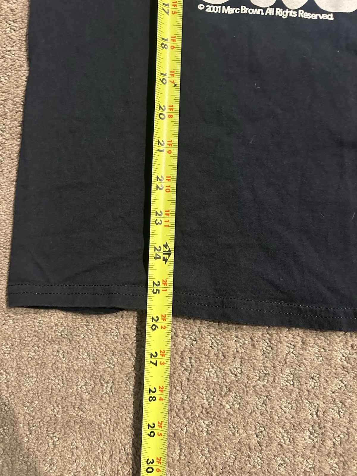Vintage Arthur T-shirt Size Medium PBS Cartoon Hugs Not Drugs Y2K