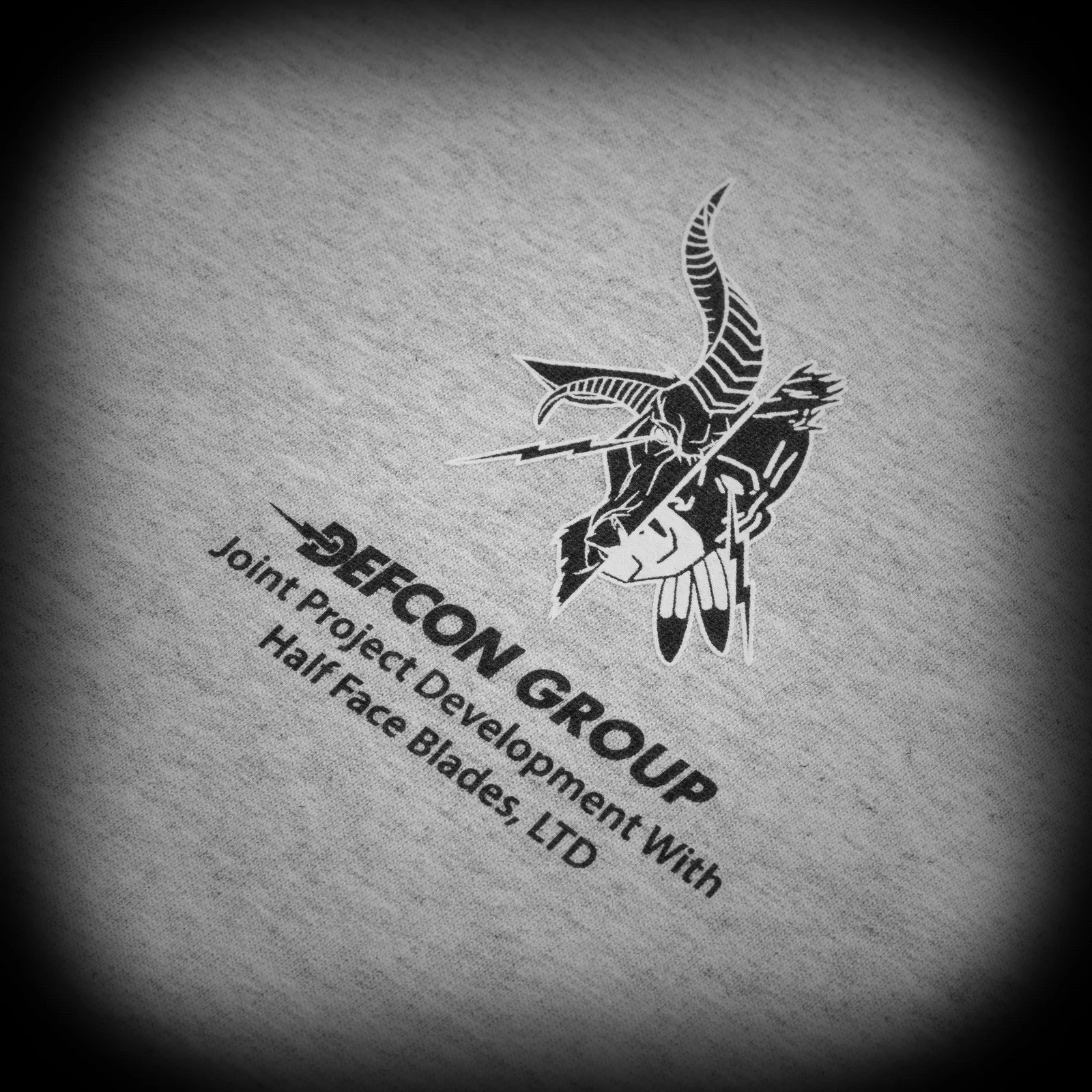 DEFCON GROUP HALF FACE BLADES HFB TEE – HEATHER GREY MENS SIZE SMALL