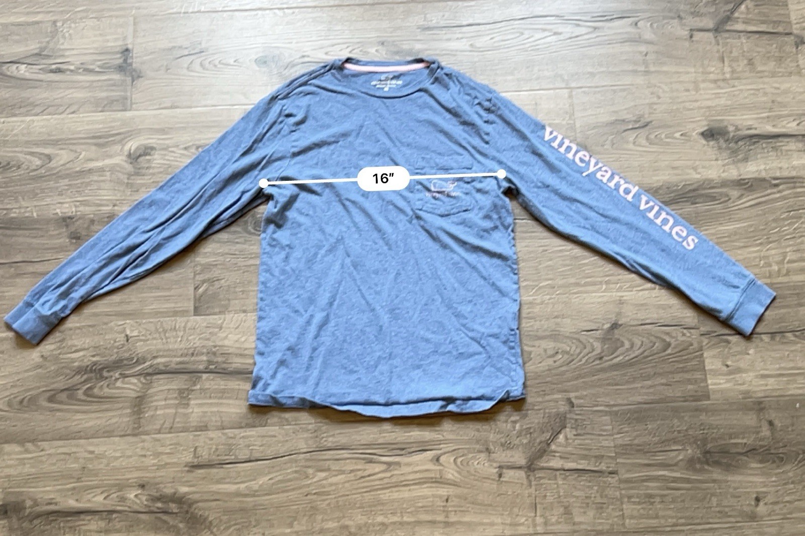 Vineyard Vines Women’s XS Blue Long Sleeve Crew Neck Pocket Tee Whale Logo