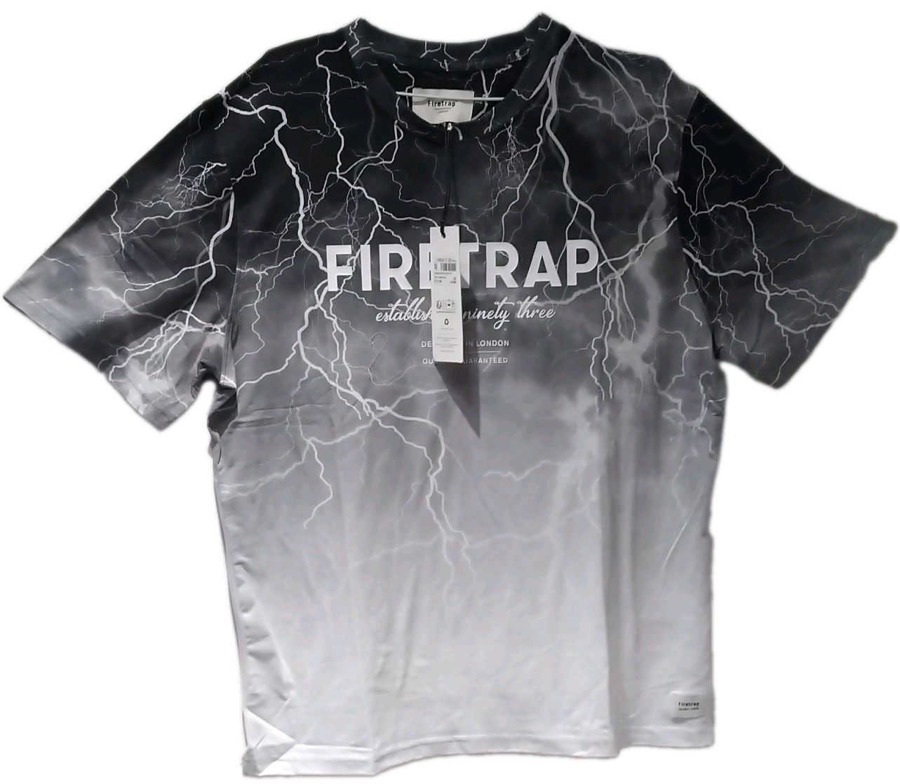 Mens Firetrap Lightning Printed T-shirt Top Casual, Size 2XL New with Tags.