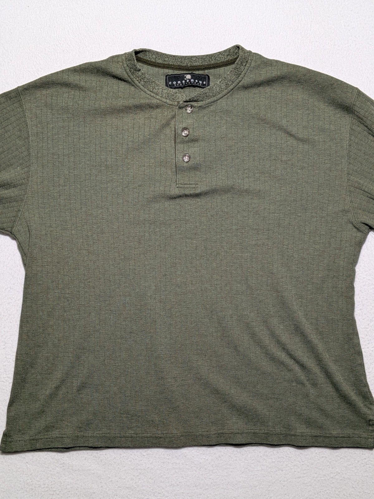 Consensus Sportswear Ribbed Henley Long Sleeve Shirt Size L Mossy Green Cotton