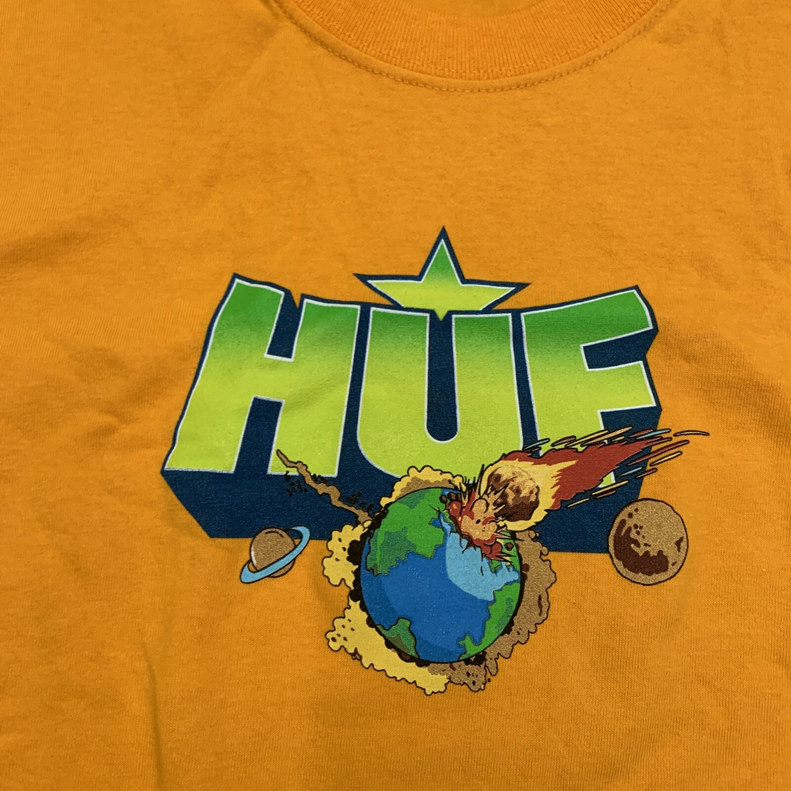 Huf world yellow gold T-shirt unisex size M