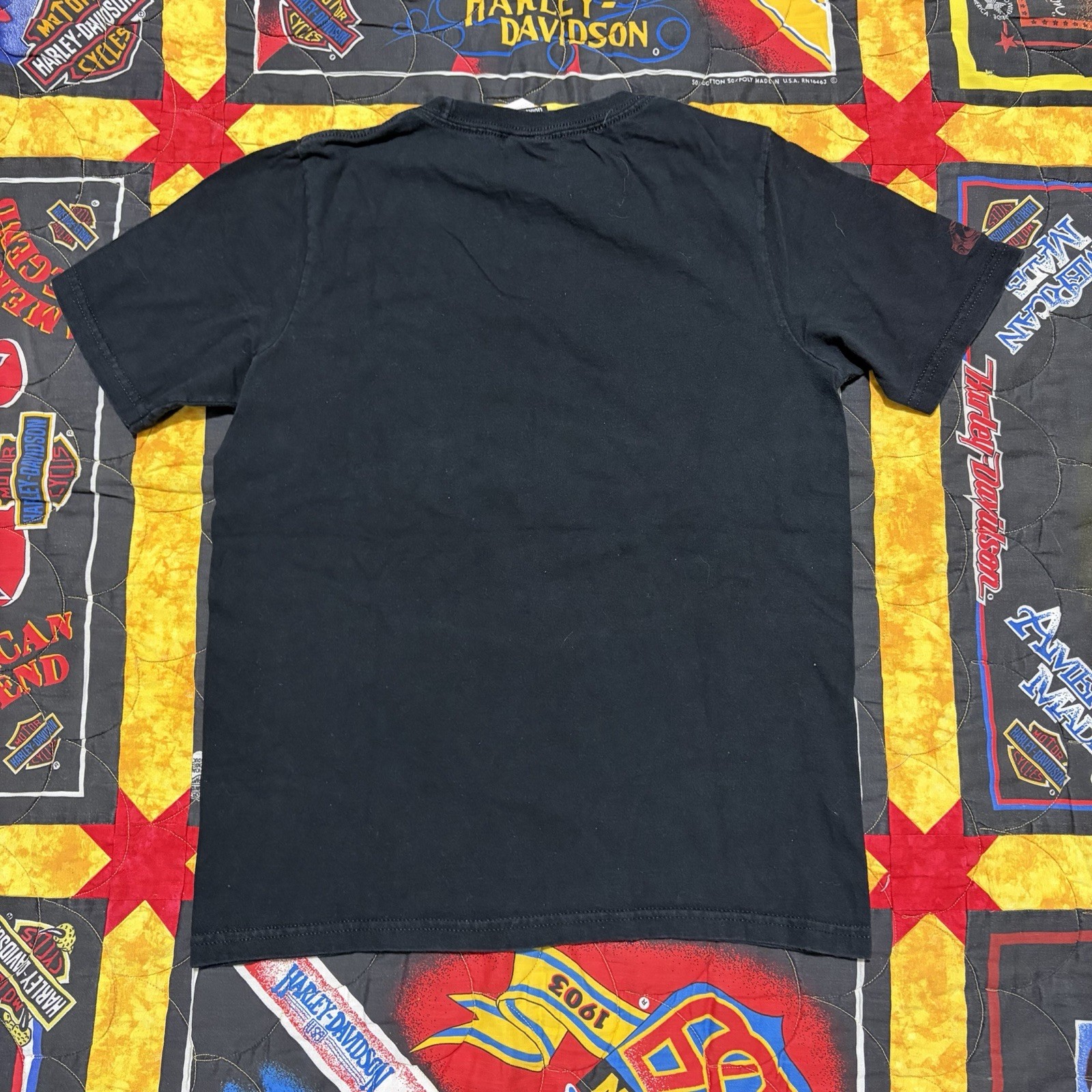 Y2k QuickSilver Black Graphic Tee Men’s Red Tree and Guitar Design Size XL