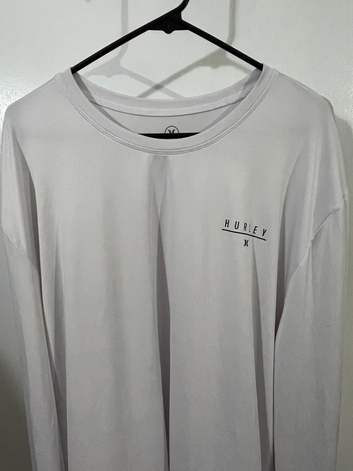 Hurley Long Sleeve Sun Shirt Size XL Polyester Spandex PreOwned Good