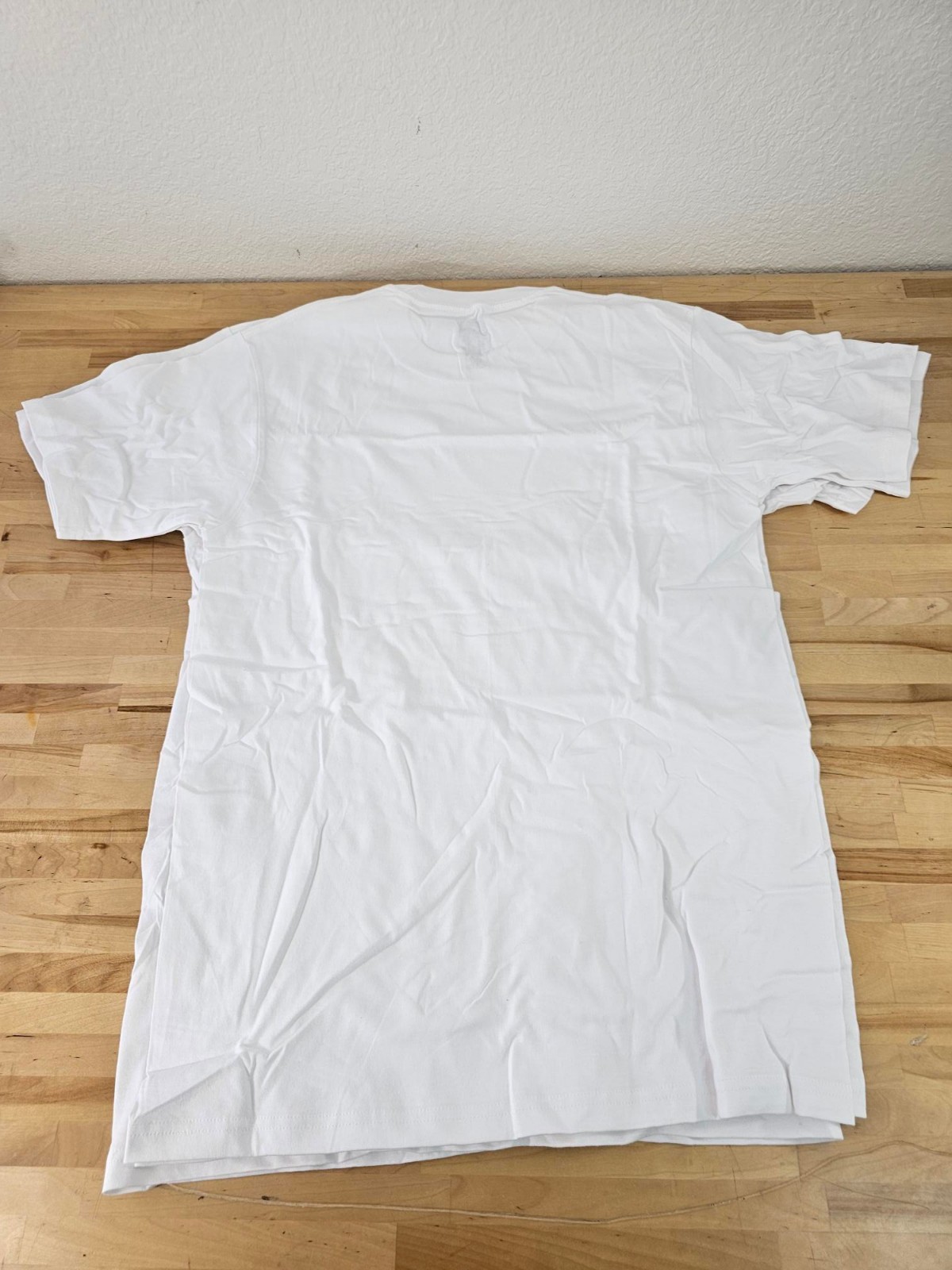 *3 PACK* – M / MEDIUM – WHITE – Kirkland Signature Men’s Crew Neck Cotton Shirts