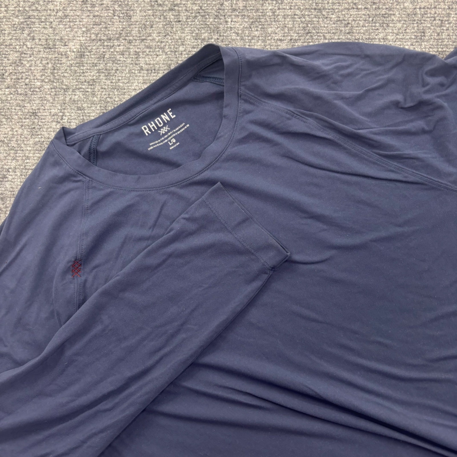 Rhone Reign Long Sleeve Shirt Large Navy Blue Performance Crewneck Mens