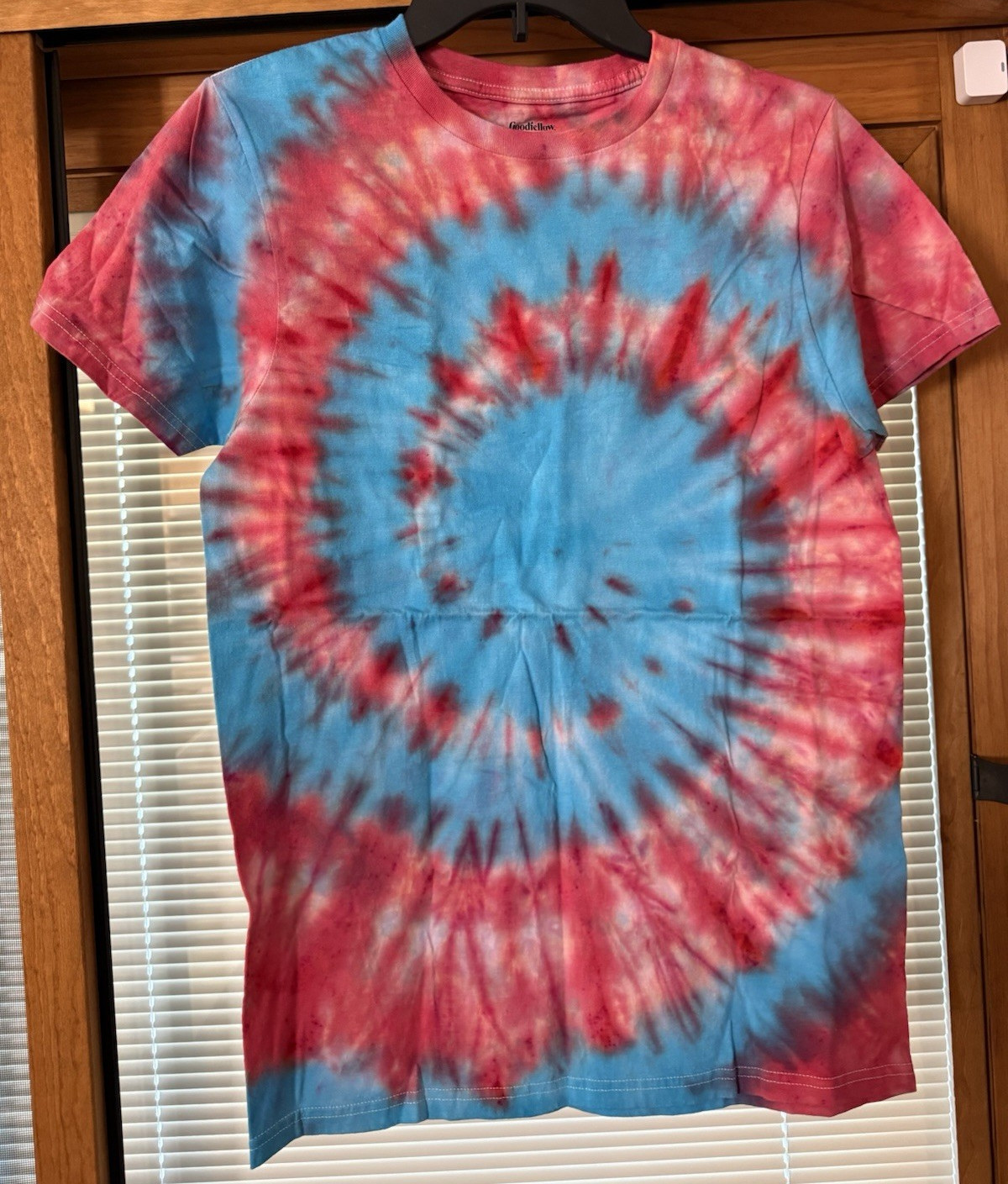 Goodfellow & Co Men’s S Blue Red White Tie-Dye Short Sleeve Crew Neck Tee