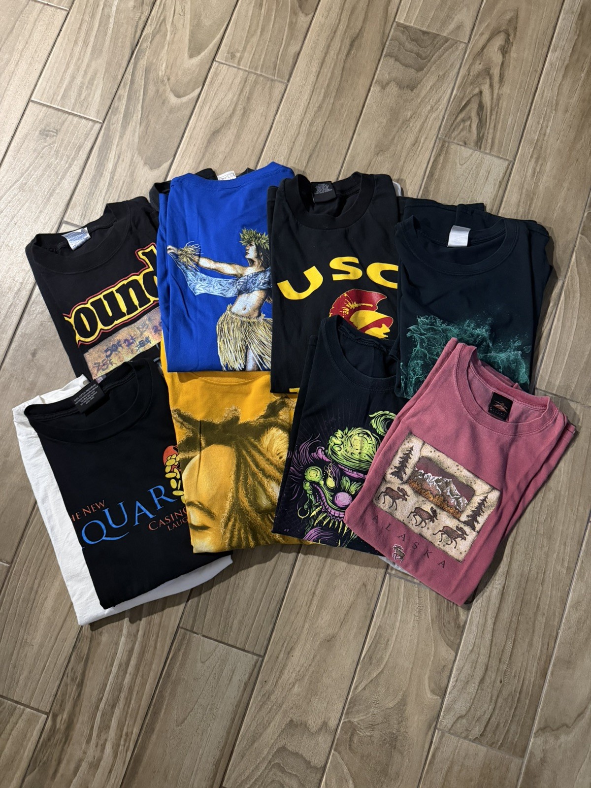Mystery 5 for $40 Vintage/Modern graphic TShirt Bundle! Message with your size.