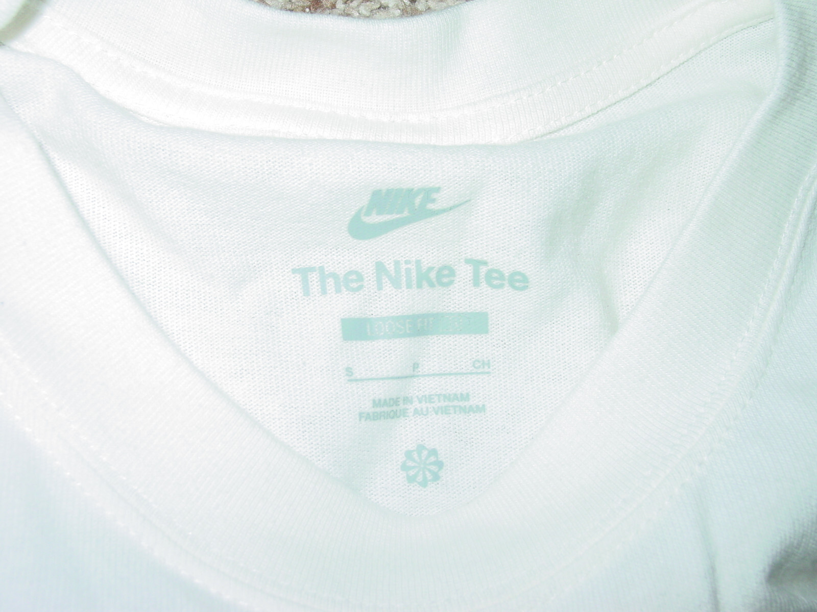 Mens Nike Graphics Sportswear FJ1087-133 Longsleeve Air, Inc. White Shirt Size S