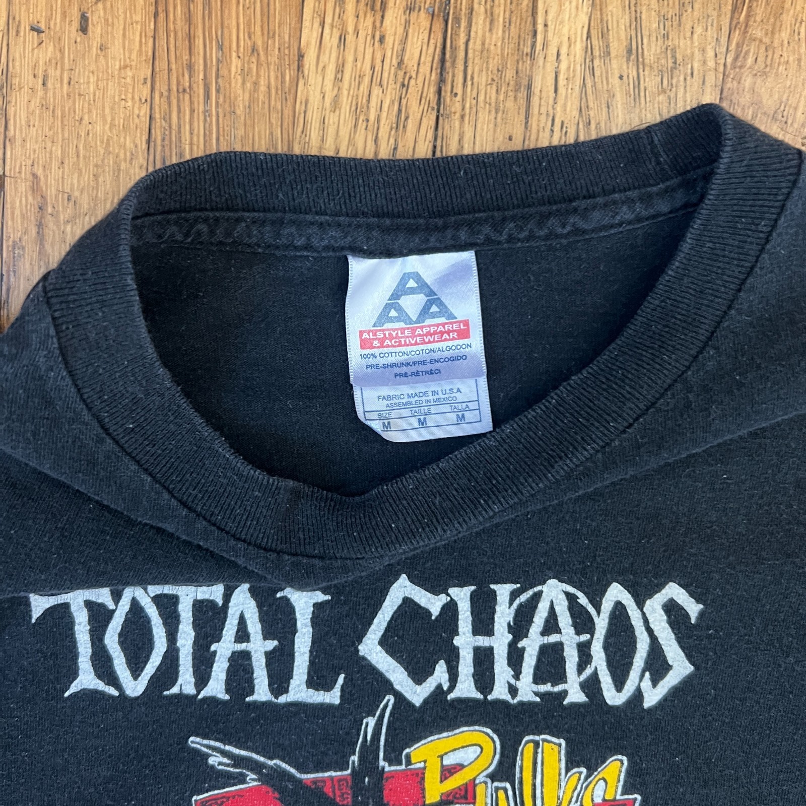 Total Chaos “Punks Not Dead” T-Shirt Y2K medium