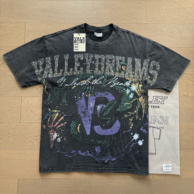 Vale Forever Washed Vintage Beaded Letter Graphic Round Neck T-Shirt