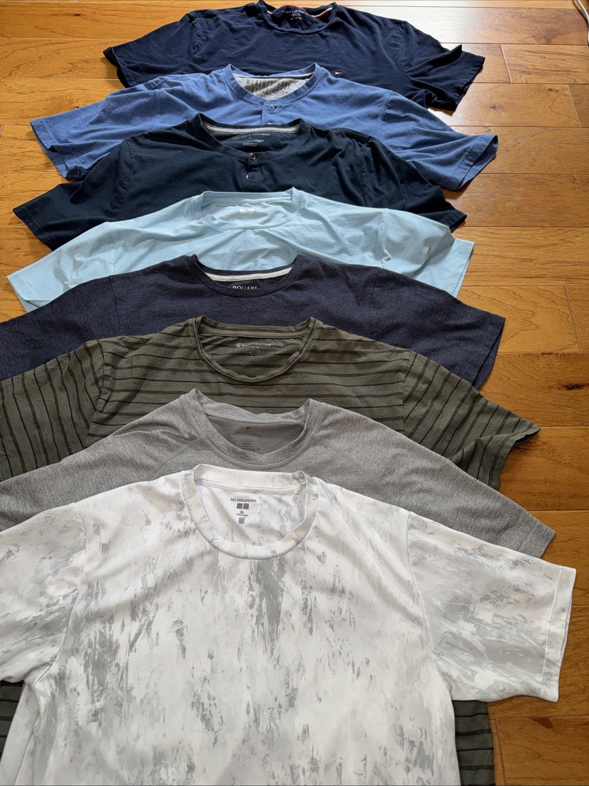 HUGE LOT 8 MENS T SHIRTS WEATHERPROOF HILFIGER BOGARI SPYDER UNI QLO MORE XL EUC