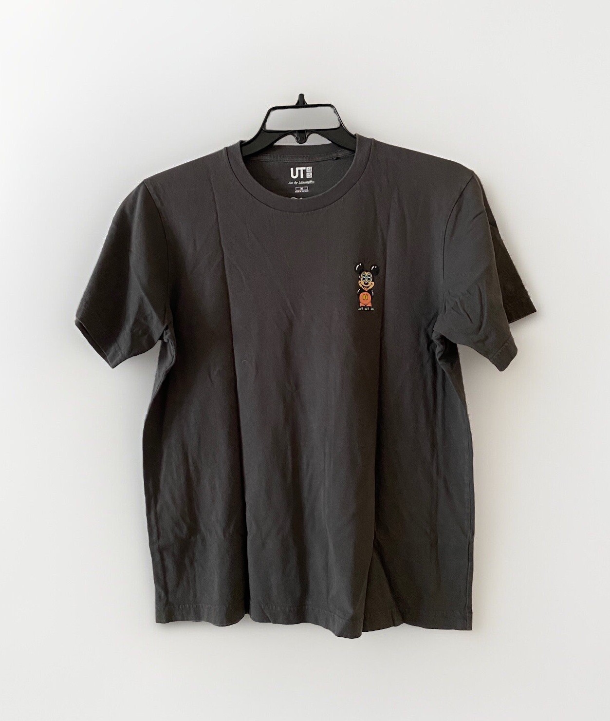 Uniqlo X Steve Harrington Mickey & Friends UT – USED Medium 08 Dark Gray