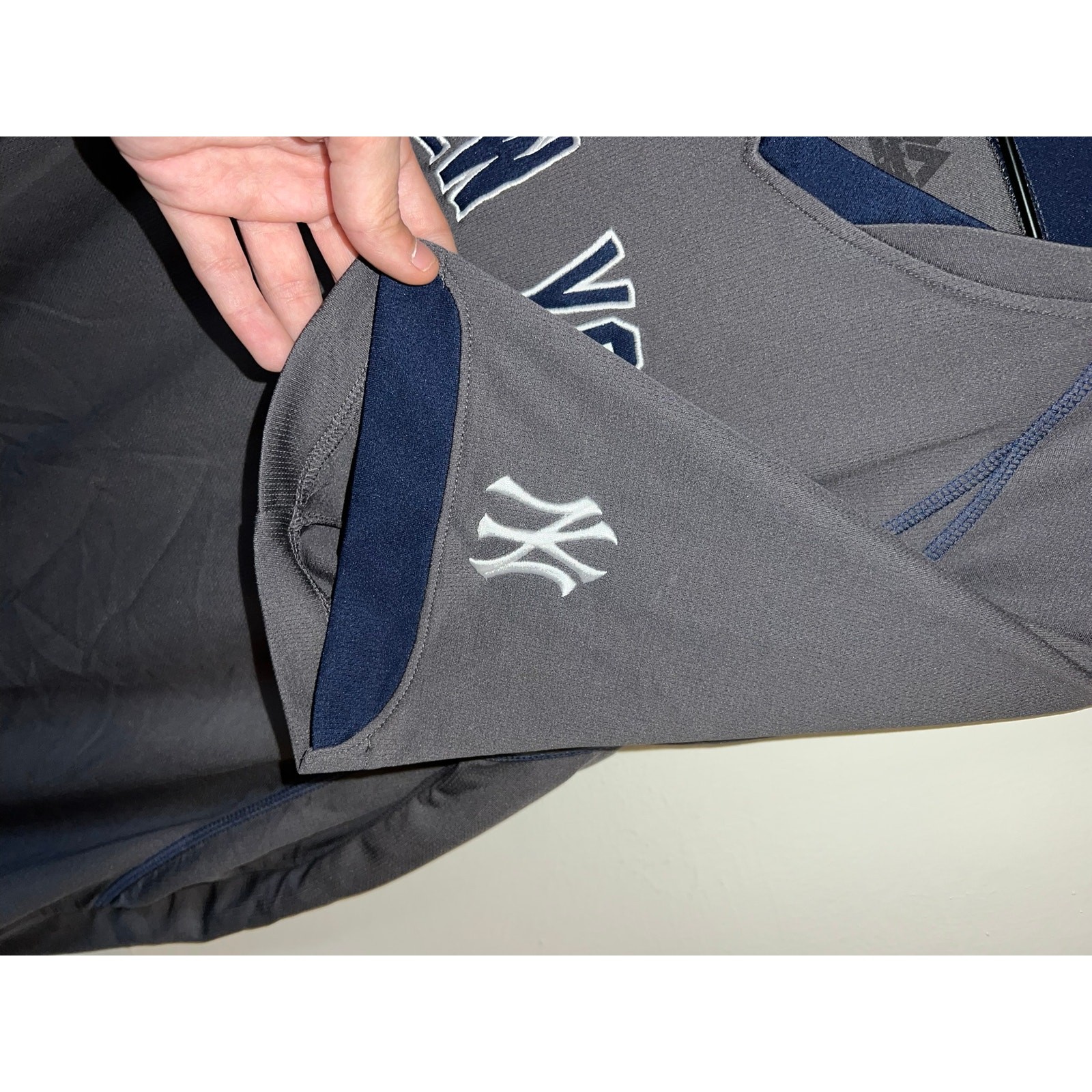 New York Yankees Shirt Baseball Gray Polyester Tee Baseball Top MLB Large