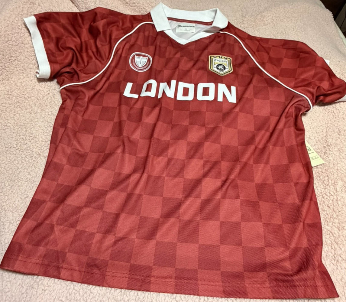 No Boundaries Red & White London Soccer Jersey 2XL 50–52 inch Checkered Pattern