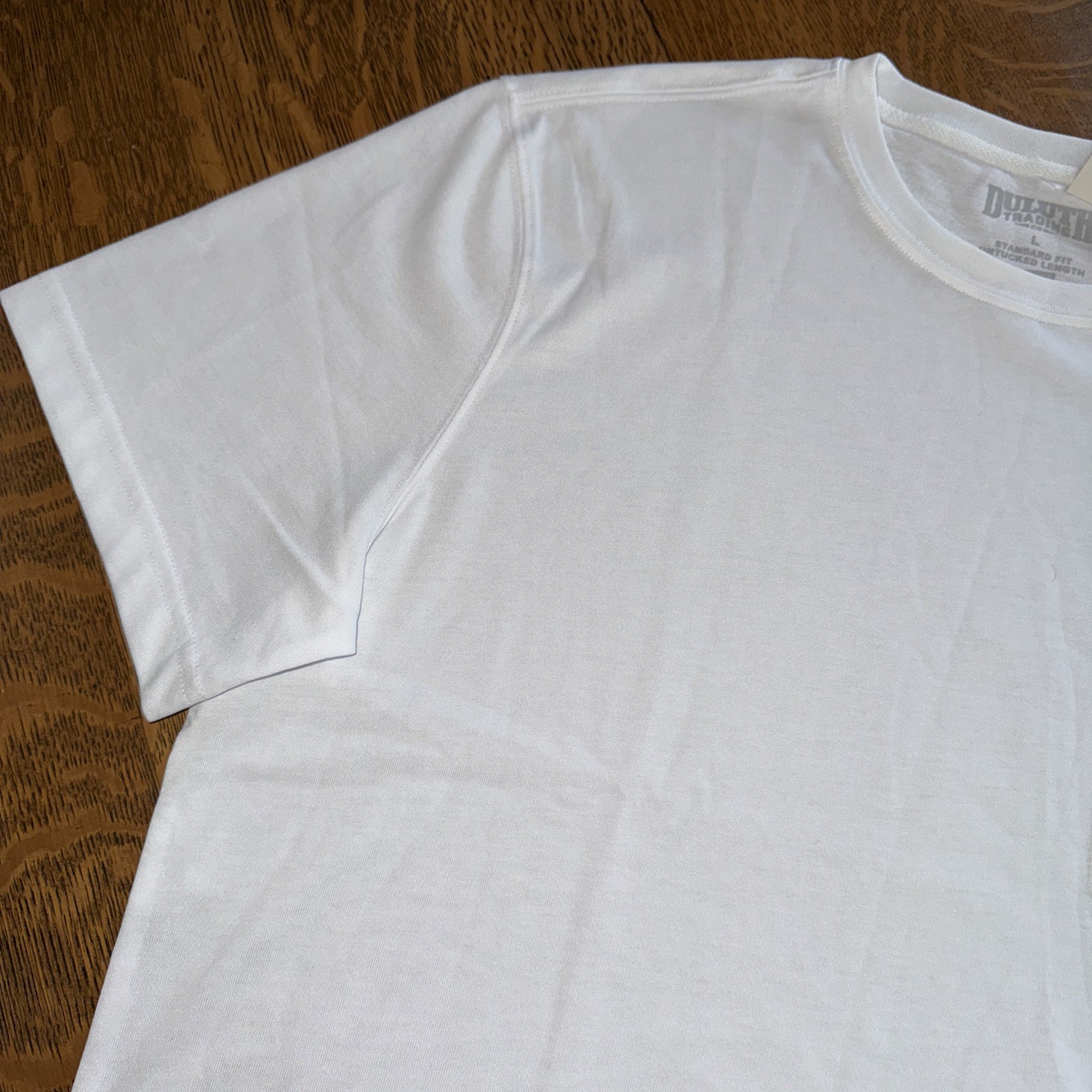 Duluth Trading Co.Men’s 40 Grit L Standard Fit Untucked Length White T-Shirt NWT