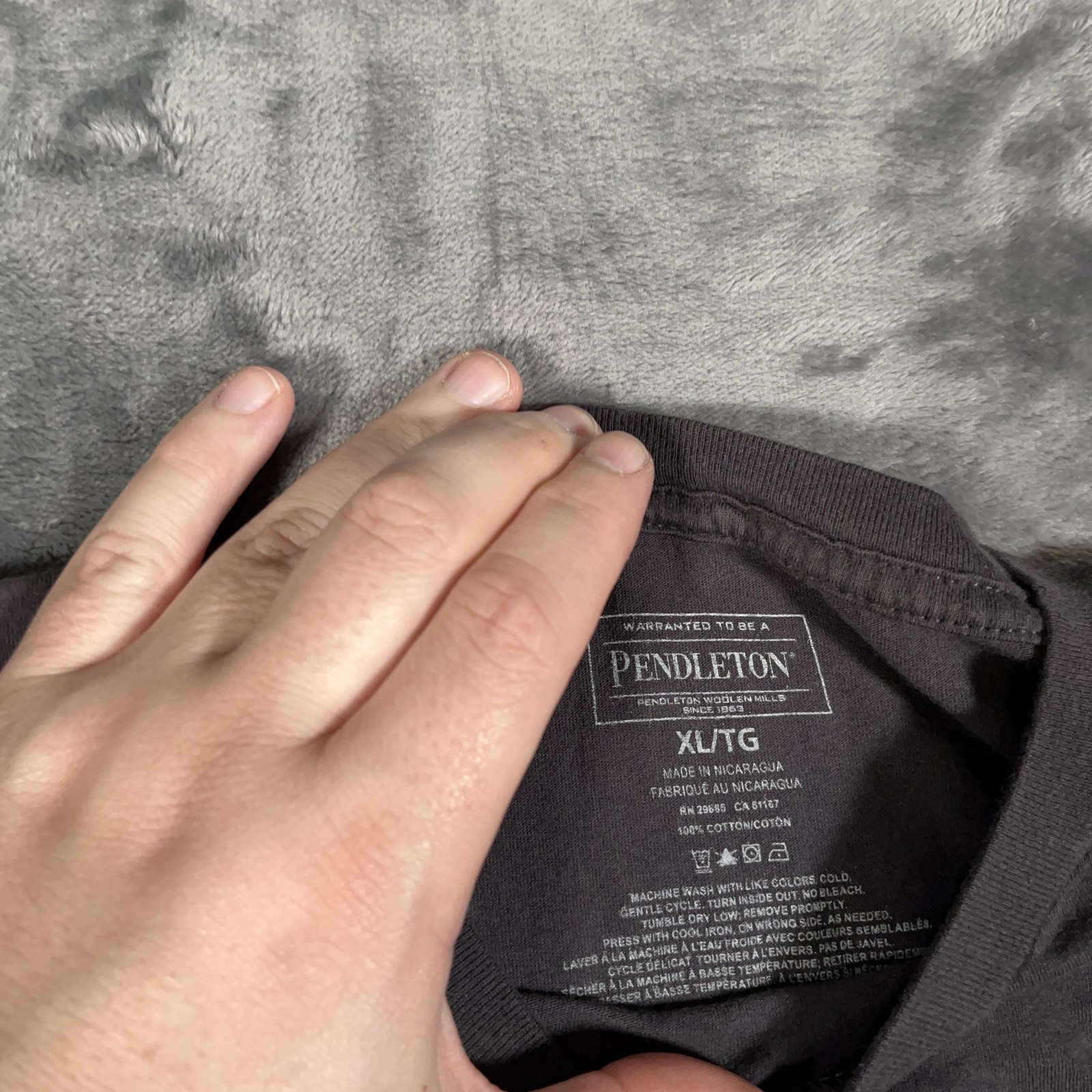 Pendleton Shirt Mens XLT Charcoal Gray Back Graphic Geometric Short Sleeve Tee
