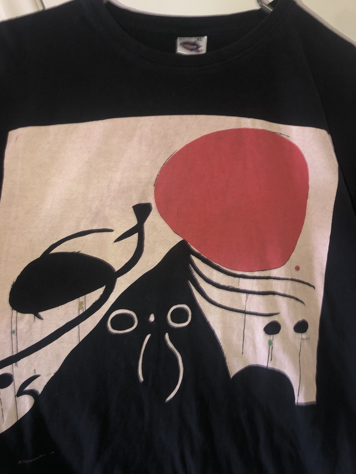 VINTAGE Joan Miro “Woman In Front Of The Sun I” Abstract Painting Art T-Shirt XL