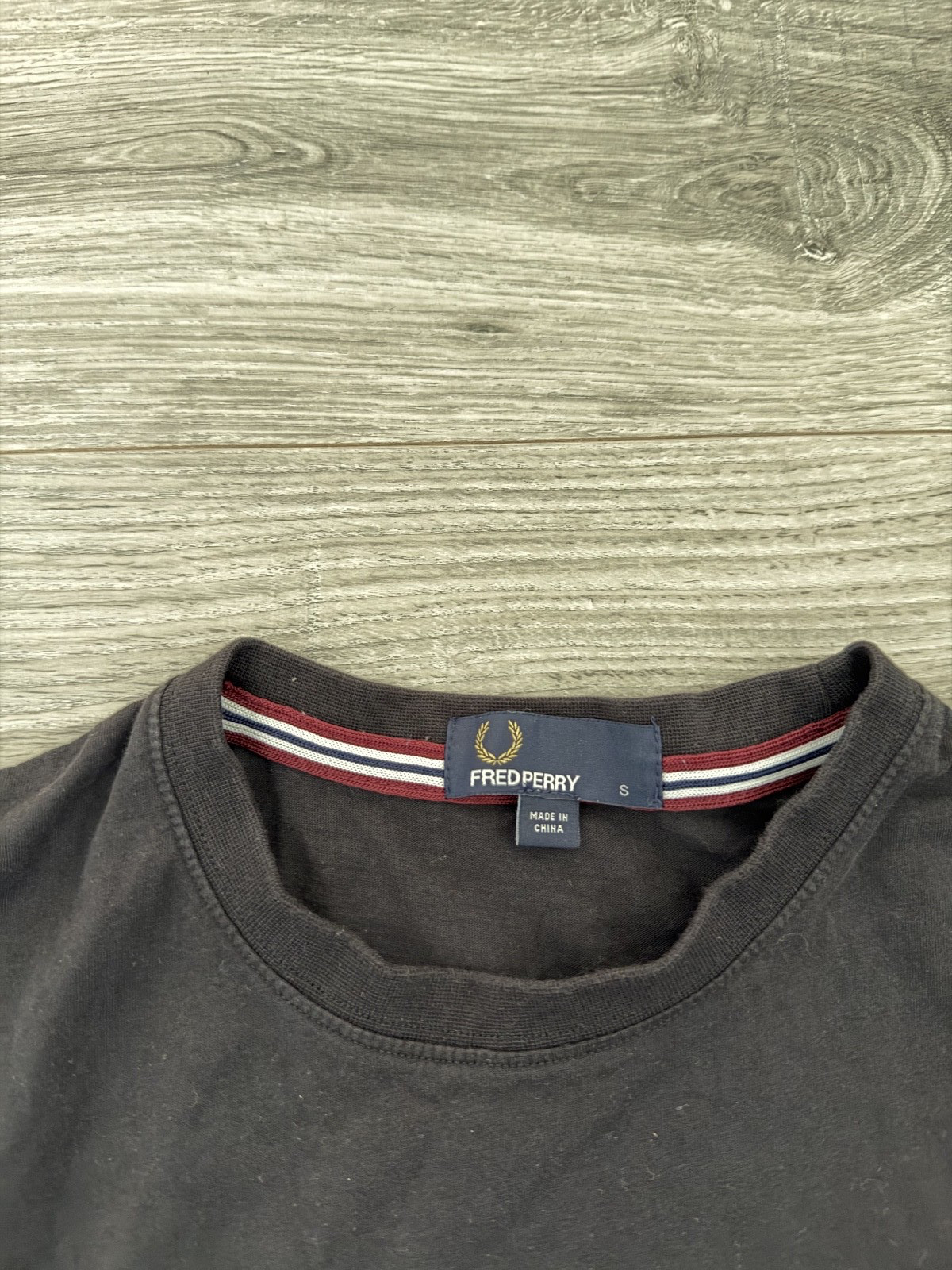 Fred Perry T Shirt Tee Black size Small