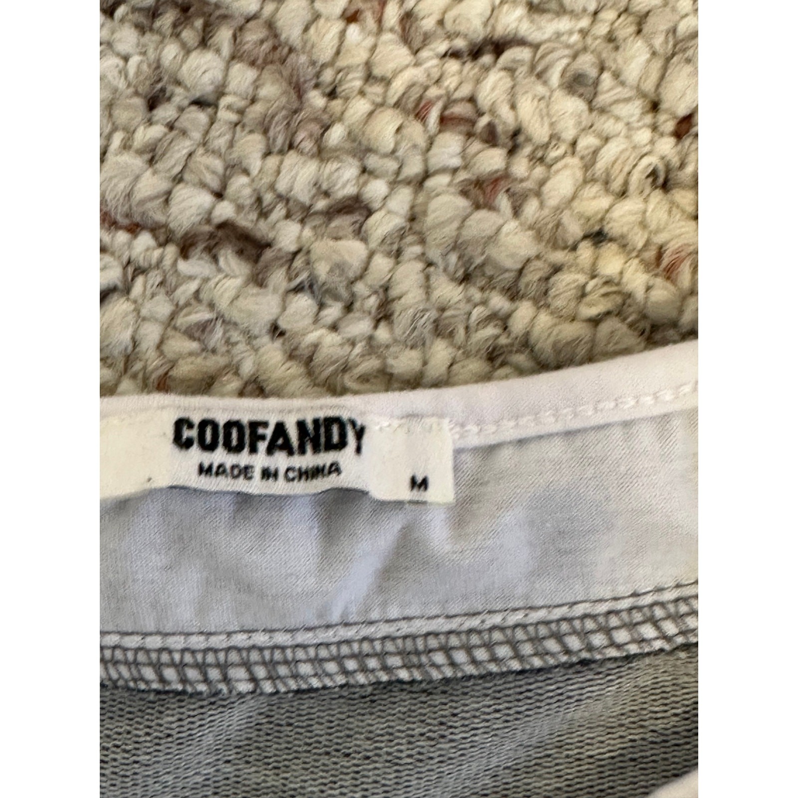 Coofandy pullover shirt long sleeve men’s medium in grey and white