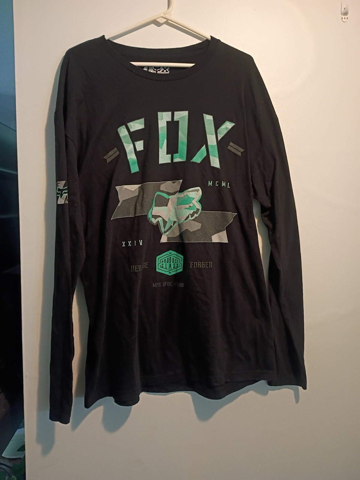 XL Men’s fox Racing long sleeve tee