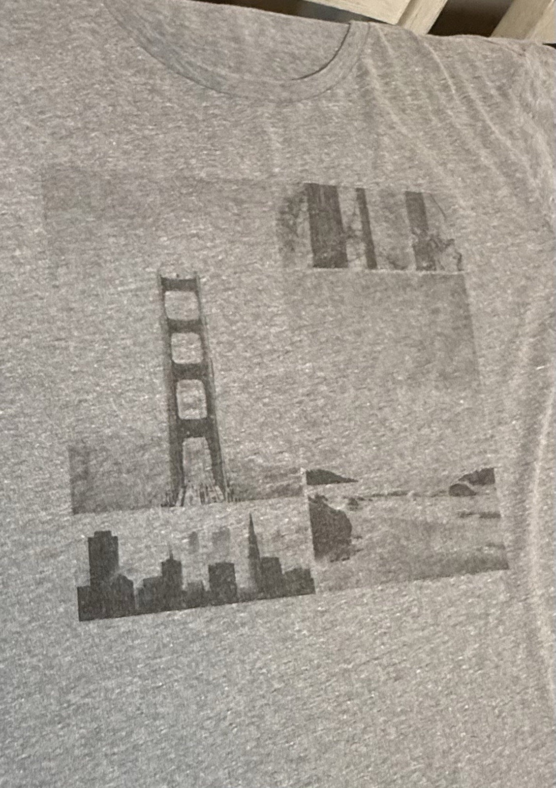 Men’s Old Navy Golden Gate Bridge Cotton/Poly Tee XXL Regular