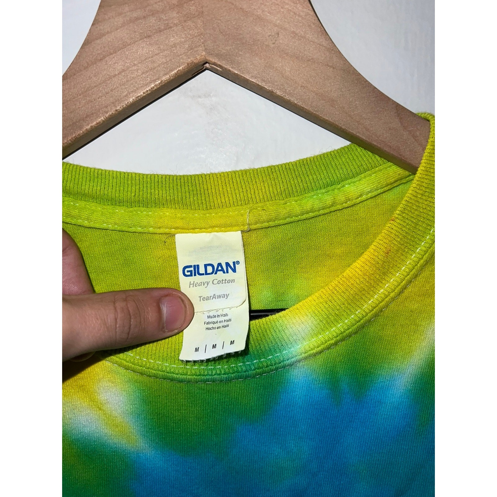 Vintage Gildan Rainbow Tie DYe Shirt Spiral Multicolor Tee VTG M Medium