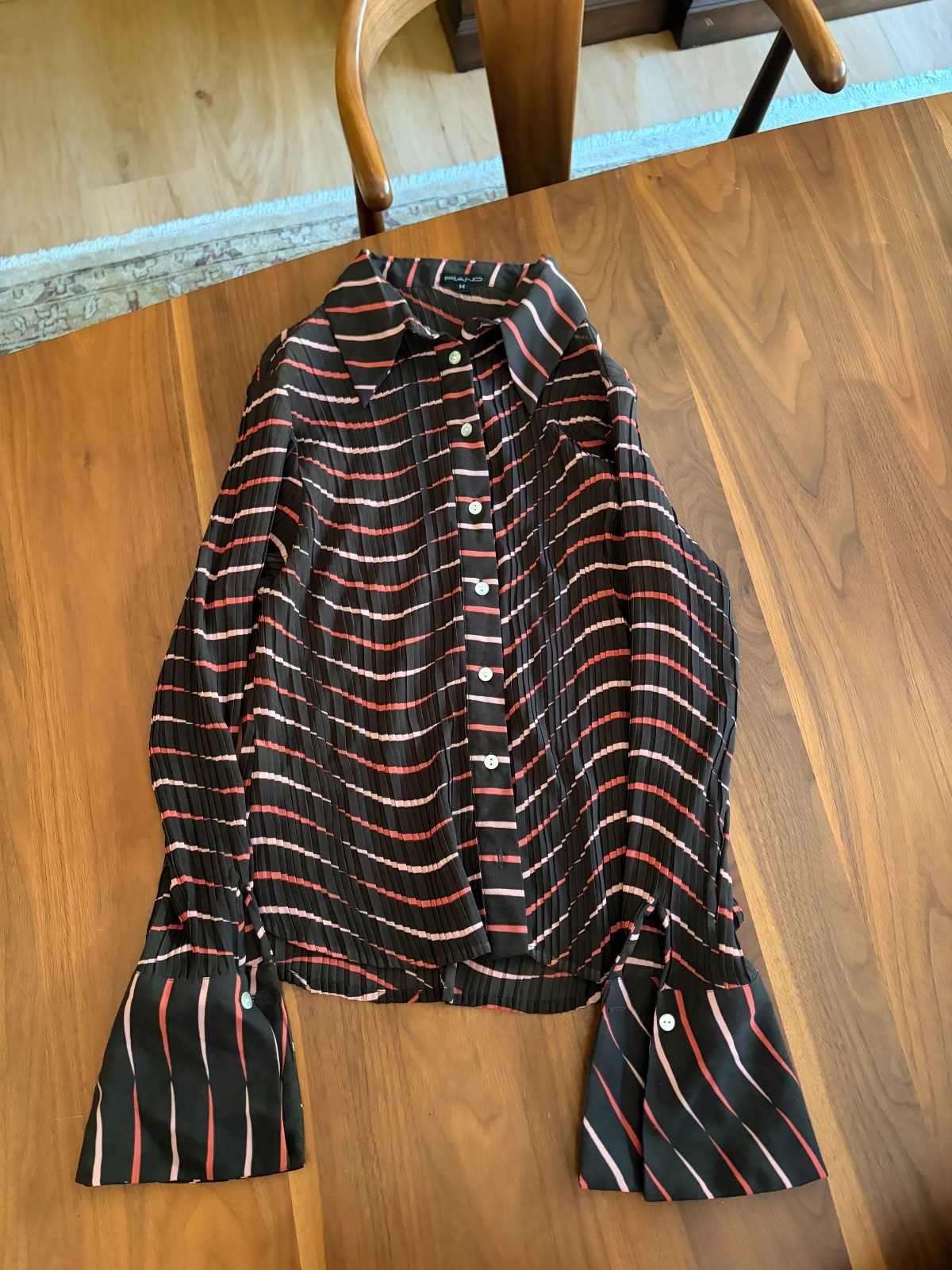 70’s Pleated Bell Sleeve Button Up PIANO size M