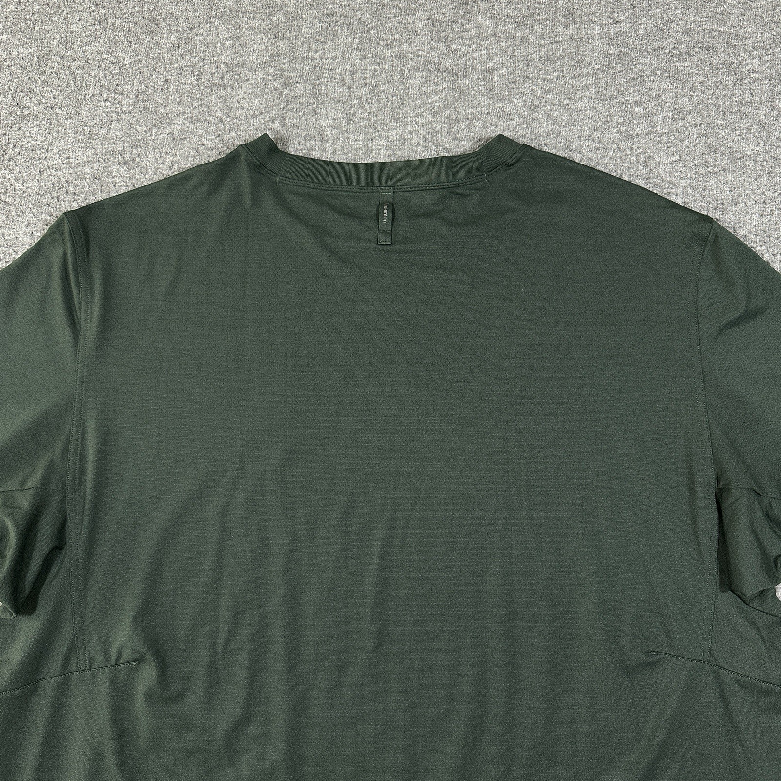 2 Lululemon Men’s Easy Set Train Short Sleeve Shirts Blue Dark Green 2XL LOT