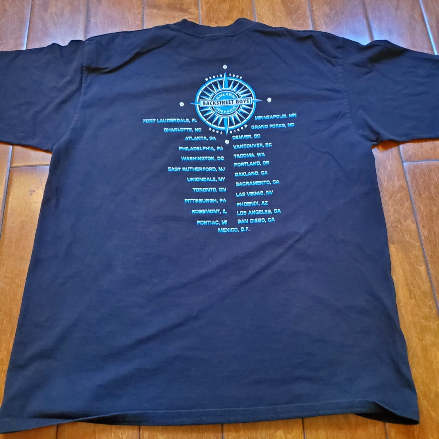 Backstreet Boys – “Black & Blue” World Tour – Black Shirt XL VTG 2001
