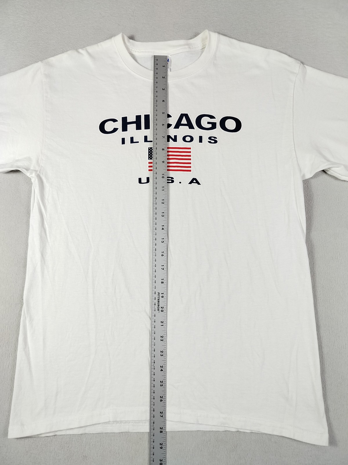 Gildan Chicago Shirt Mens Large White Illinois USA Flag Graphic Tee Patriotic