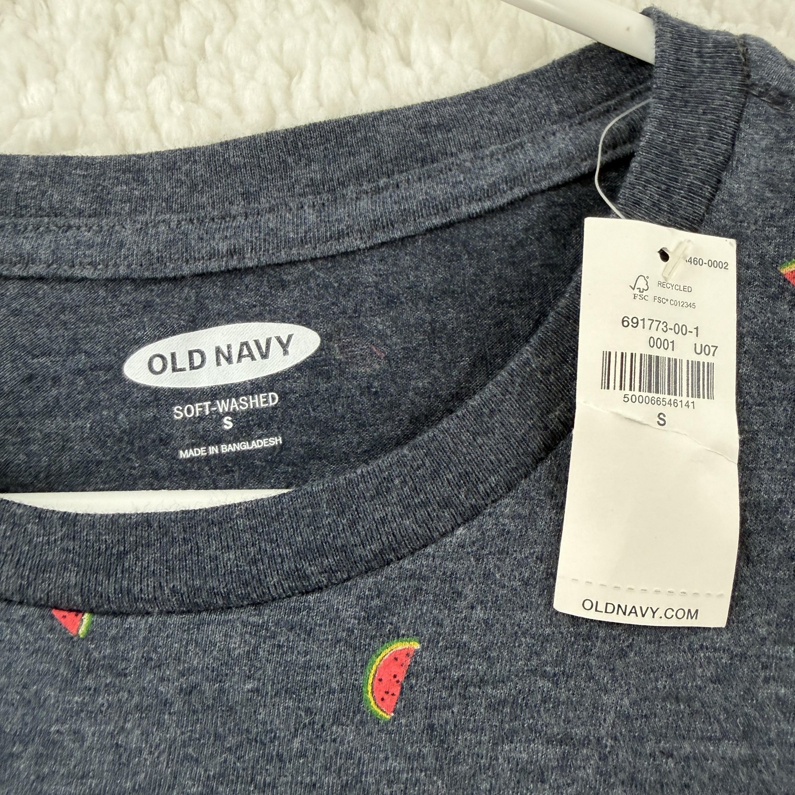 Old Navy Shirt Mens Small Watermelon Allover Graphic Tee Summer Fruits NWT