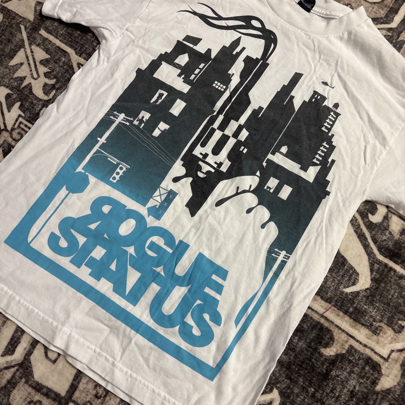 White Y2K Rogue Status Mean Street Short-sleeve T-shirt Size Medium