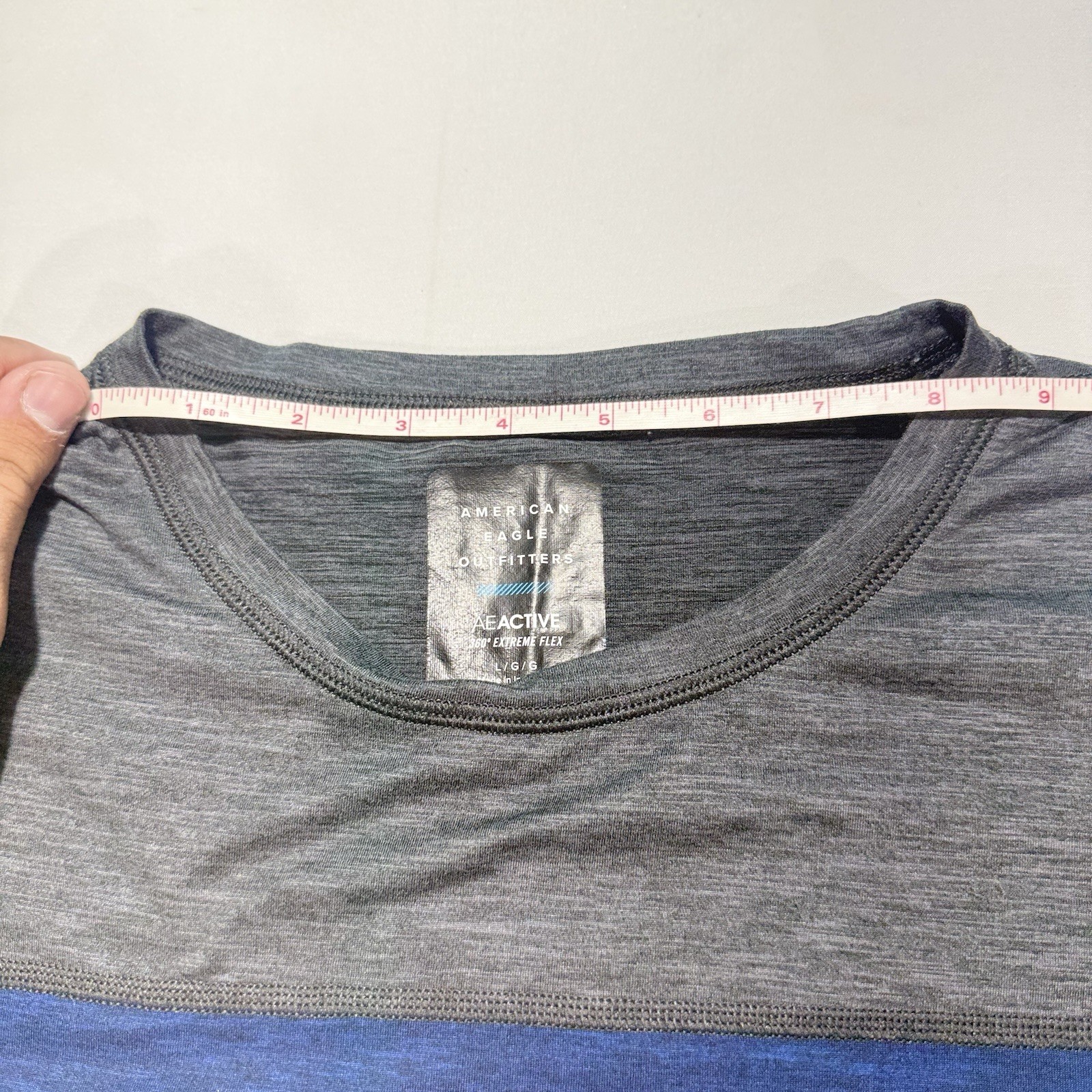 American Eagle Men’s Active Legend Colorblock Tee Blue Size Large