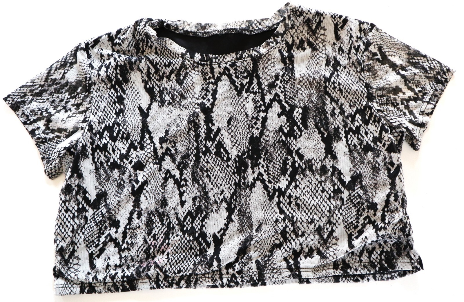 ANIMAL PRINT CROPPED SHIRT SIZE M/L