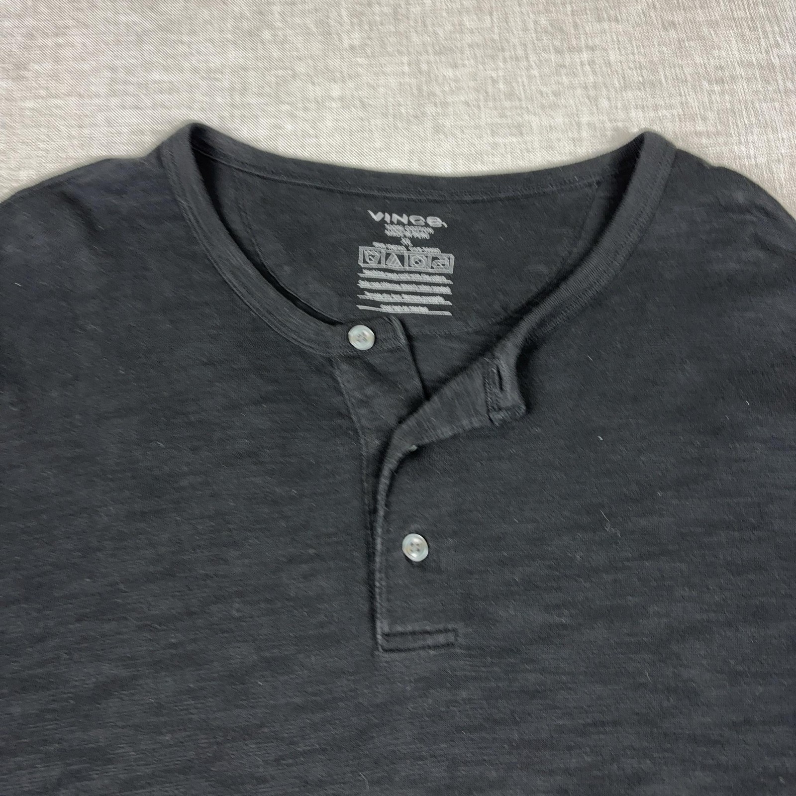 Vince Shirt Mens XL Gray Short Sleeve Henley Tagless Lightweight Cotton Jersey