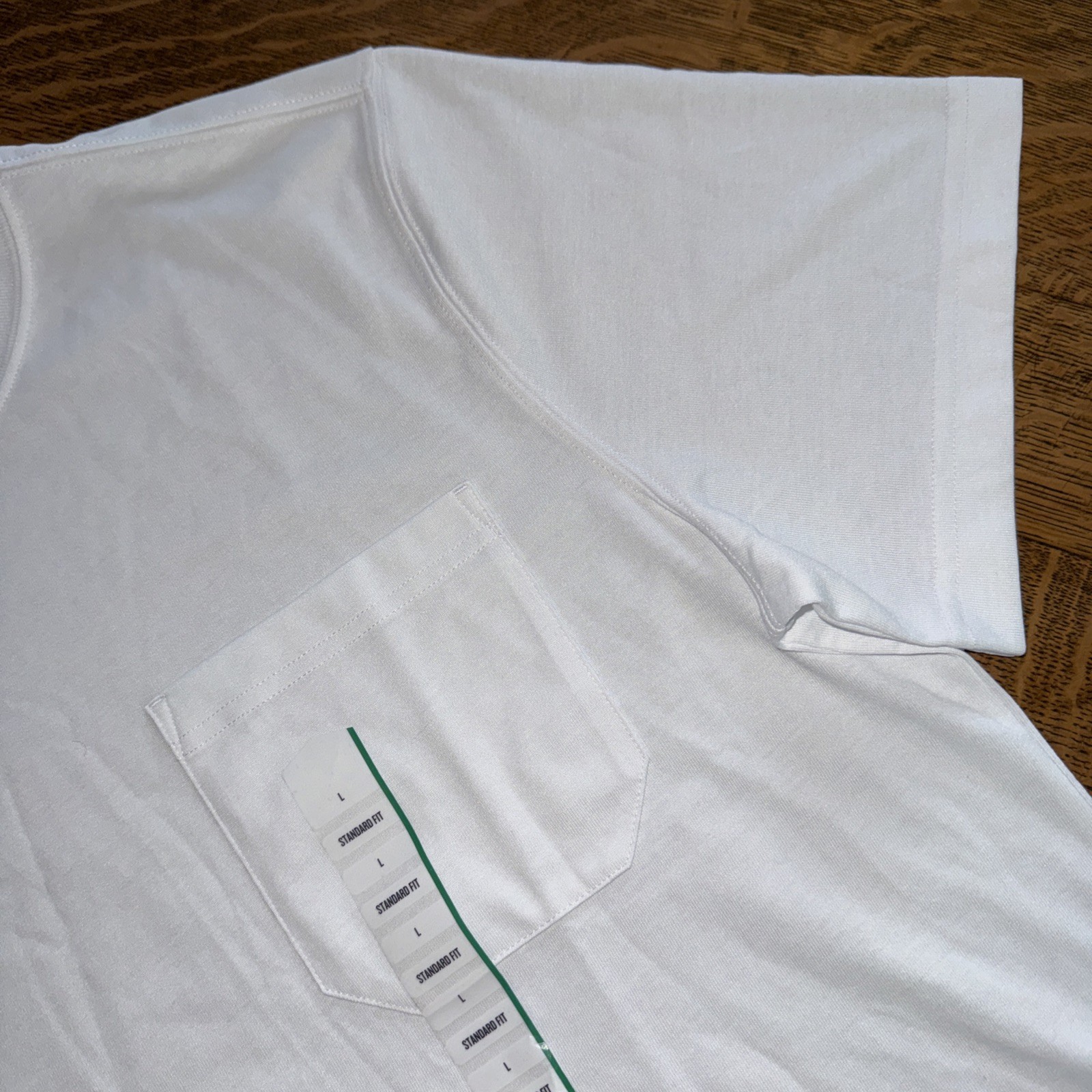 Duluth Trading Co.Men’s 40 Grit L Standard Fit Untucked Length White T-Shirt NWT