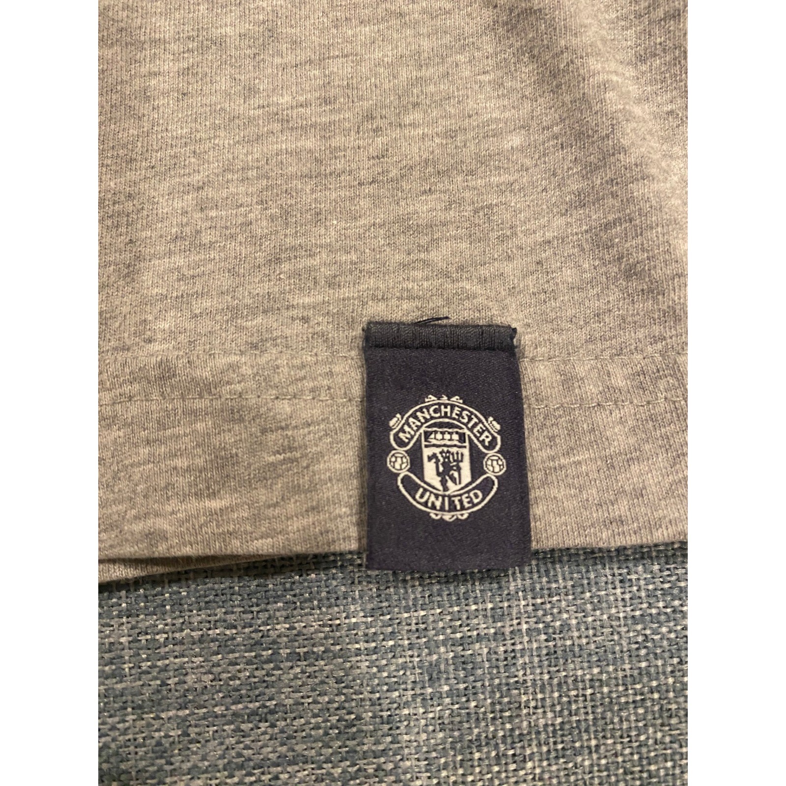 Adidas Manchester United Gray Graphic T-Shirt Mens Medium BQ2254 07 Soccer Tee