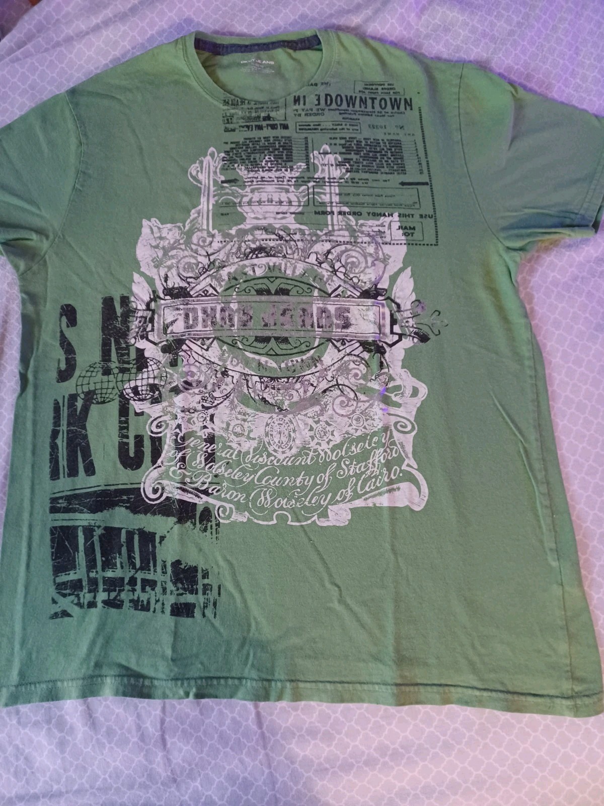 DKNY Jeans mens XL Y2K silver foil logo green tshirt graphic print