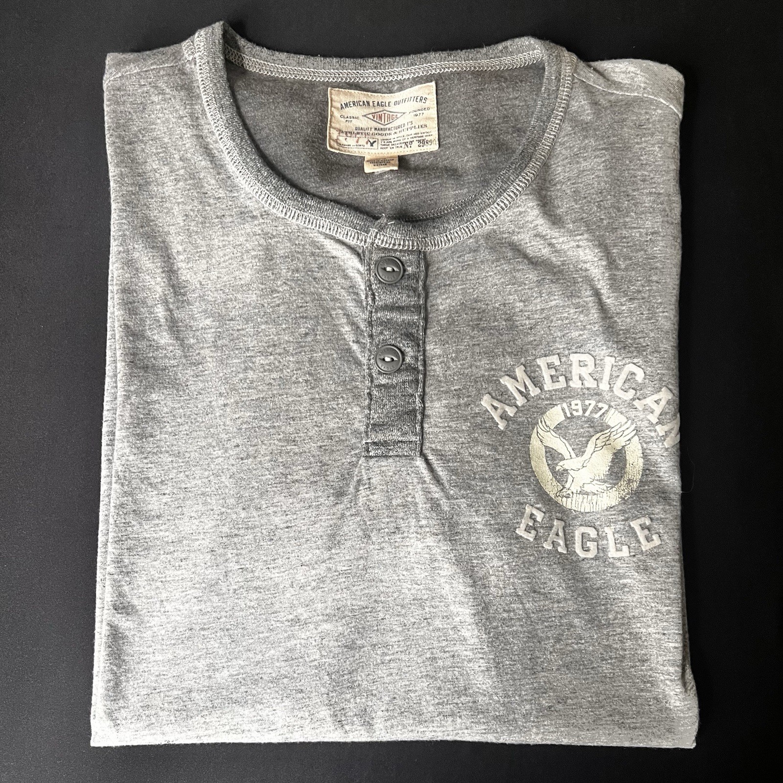 American Eagle Outfitters Vintage Shirt Henley Gray Men L Buttons Logo Soft Feel