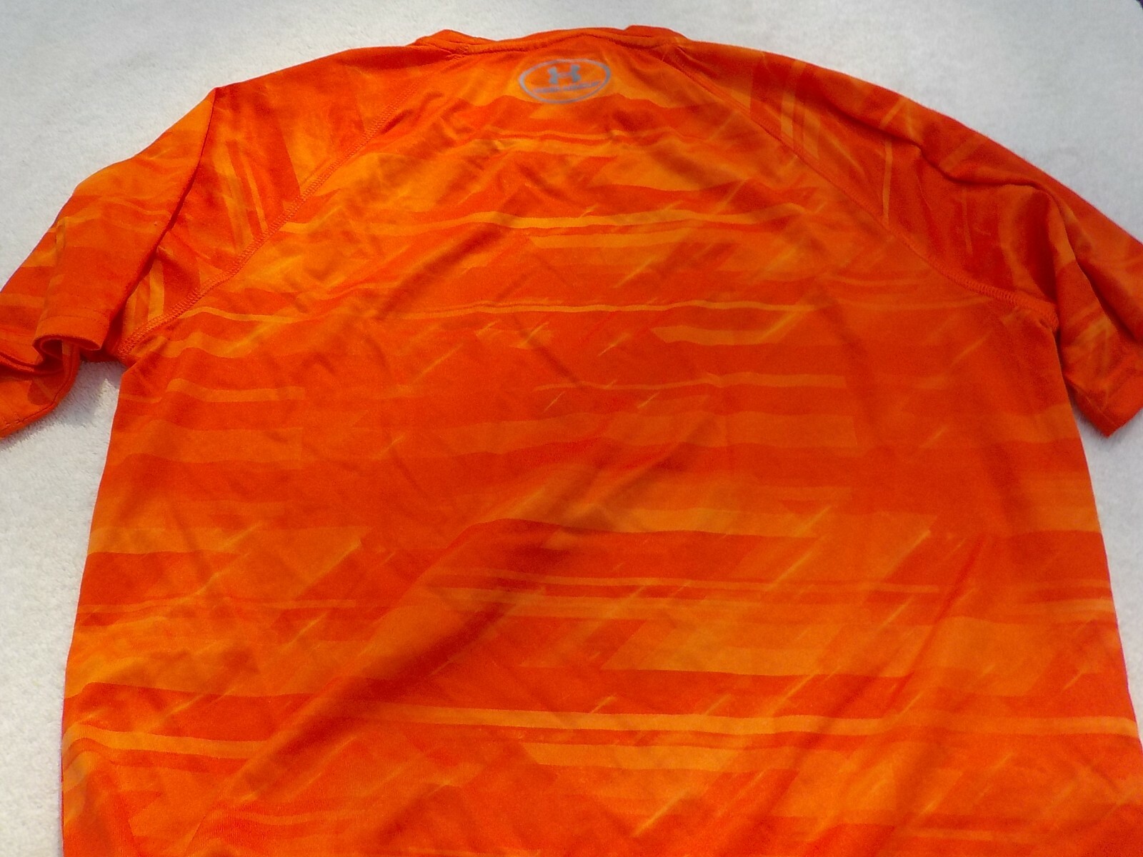 NWT Under Armour loose fit Heat Gear T, men’s S, Orioles, Anti Odor, $45, orange