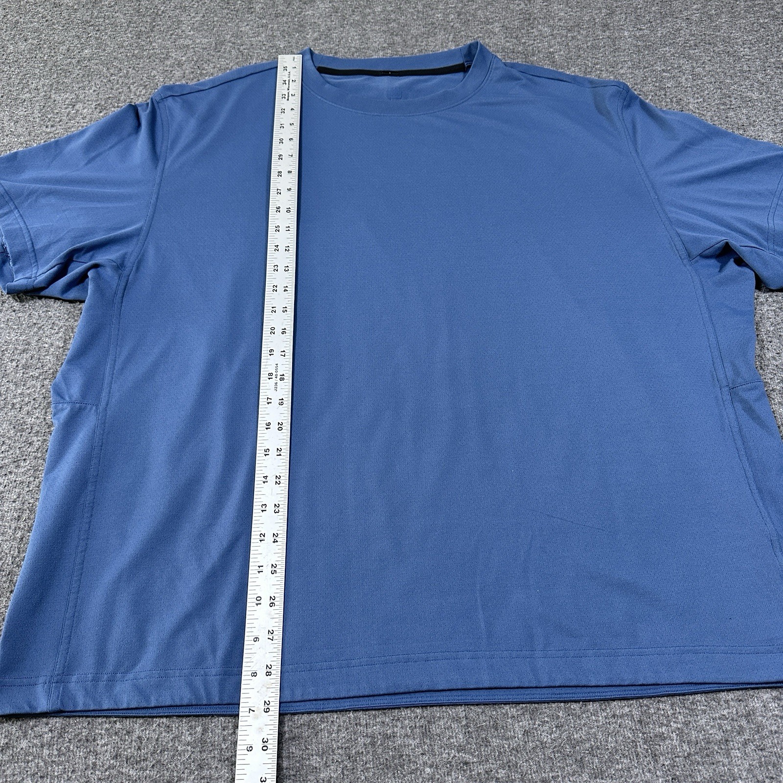 2 Lululemon Men’s Easy Set Train Short Sleeve Shirts Blue Dark Green 2XL LOT
