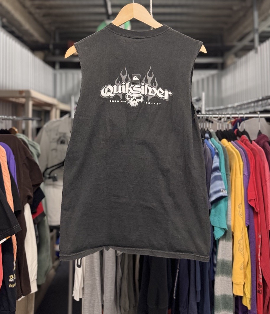 00’s black quiksilver surf skull tank top small