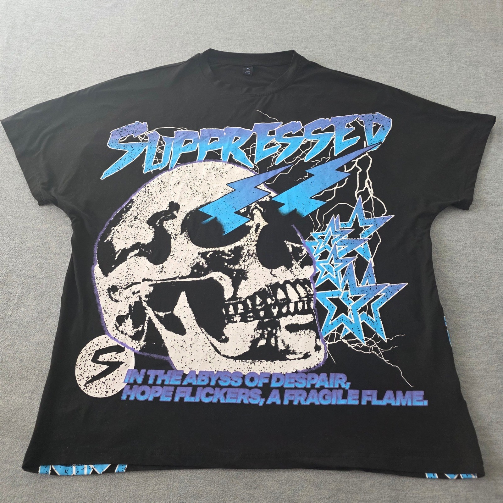Romwe Mens XL Black Suppressed Skull Lightning Graphic Streetwear T-Shirt XL
