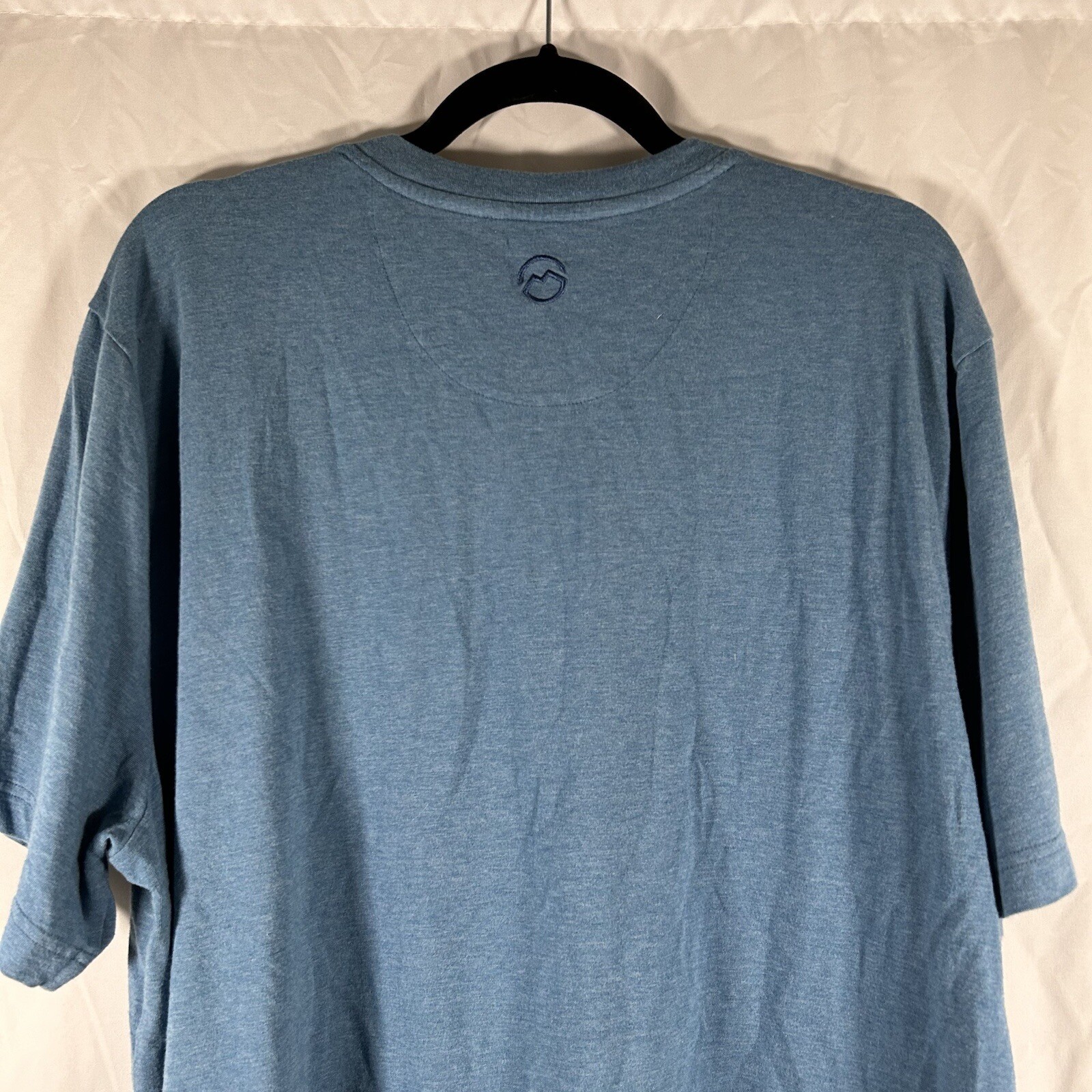 Magellan Fishing Shirt Men’s XL Blue Crew Neck Short Sleeve Classic Fit Moist Wi